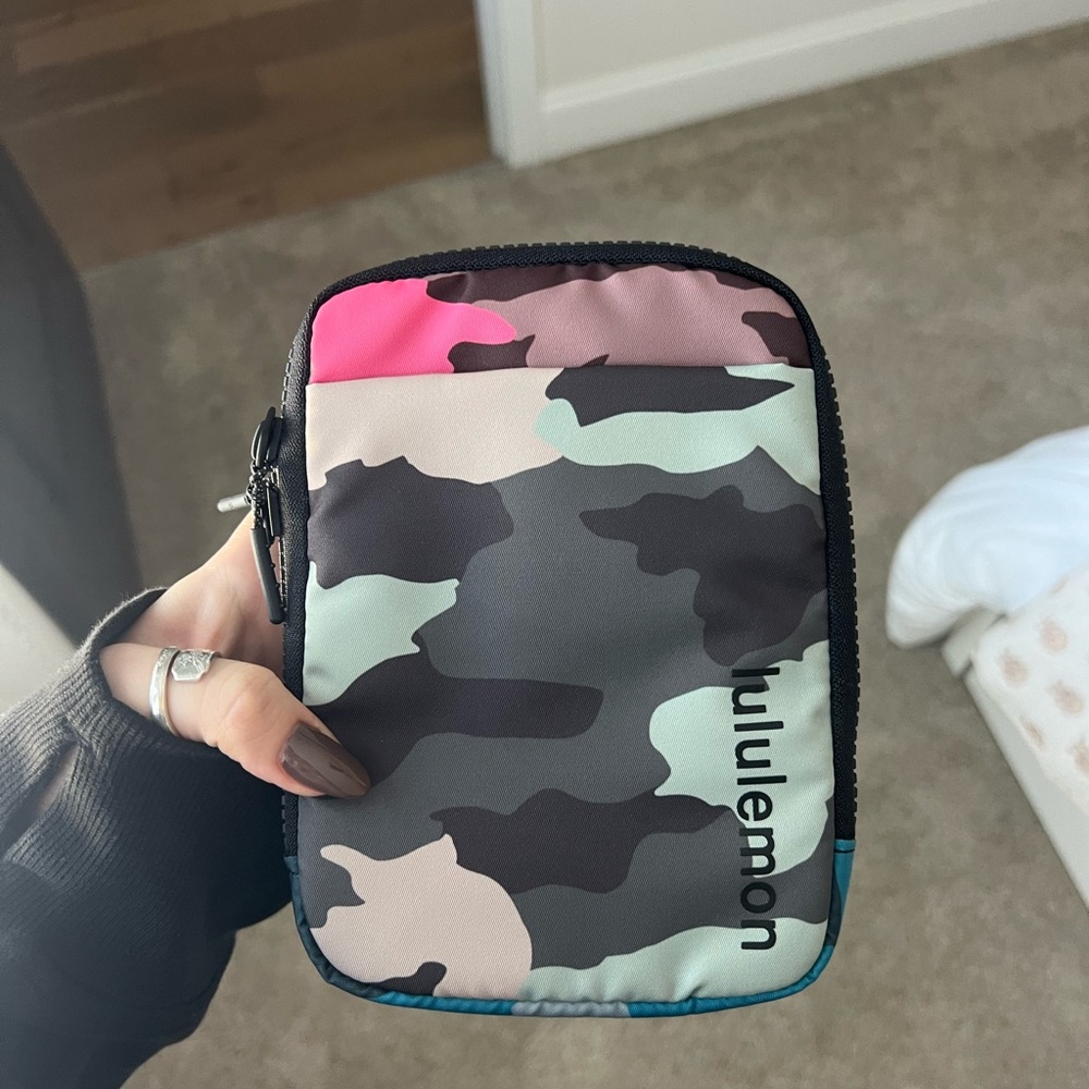 Lululemon Cross Body Bag